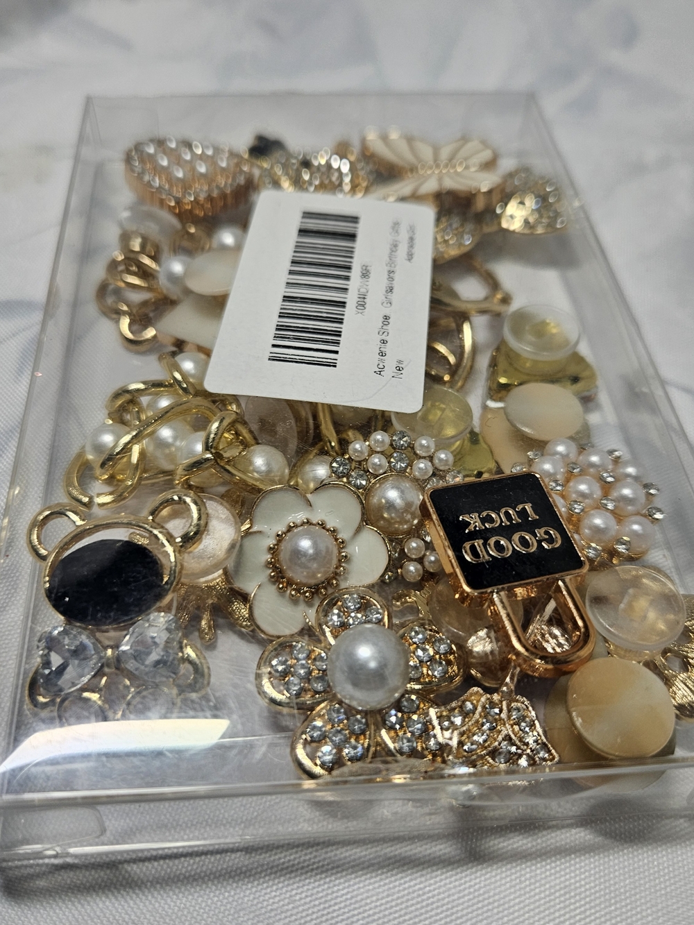 Trendy Y2K Luxury Shoe Charms Decor Set – Gold Pearl Crystal Bling Charms 21pc
